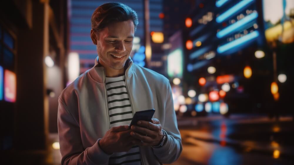 sobine koje vas čine privlačnijim pri online dopisivanju